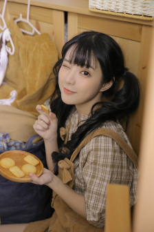 新婚夫妇隔帘精油按摩hd
